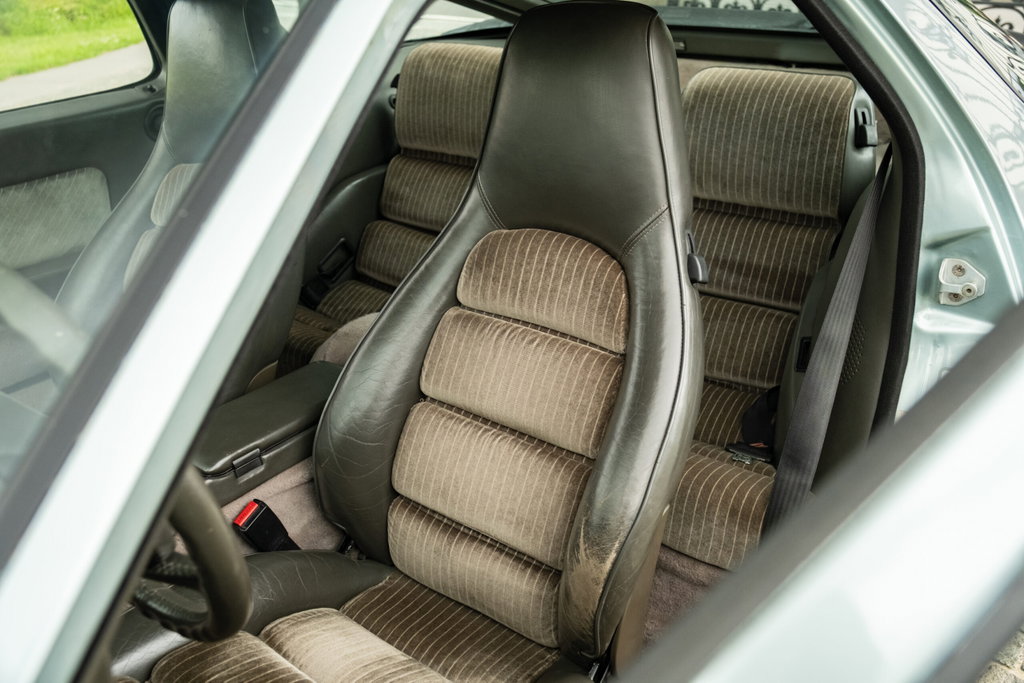Porsche 928 S