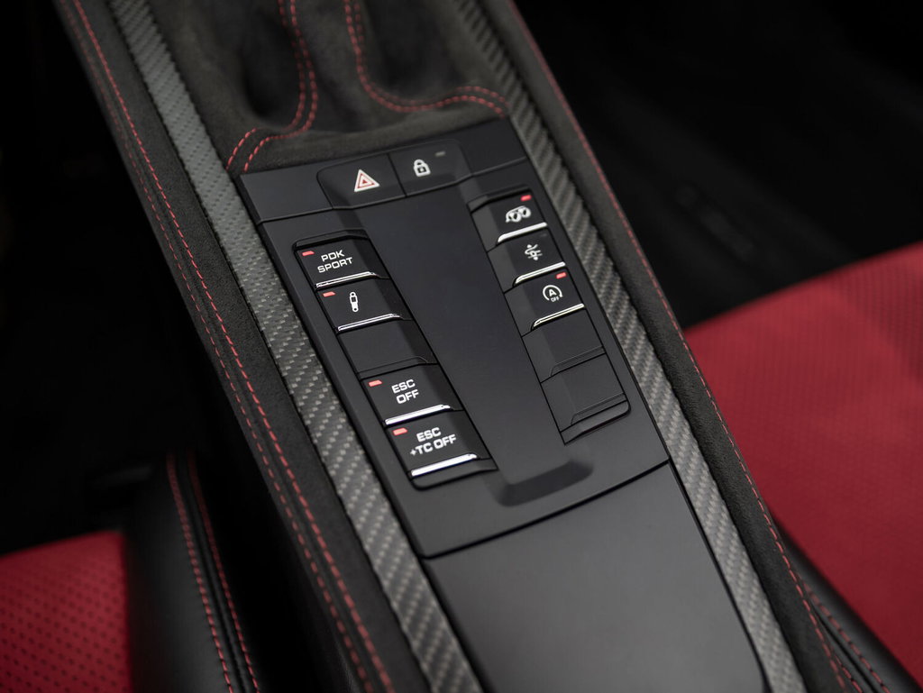 Porsche 718 Spyder RS