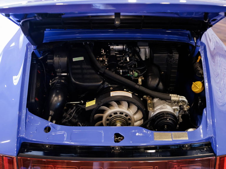 Porsche 964 Carrera 2 Speedster