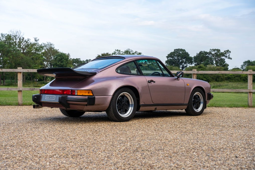 Porsche 911 Carrera 3.2