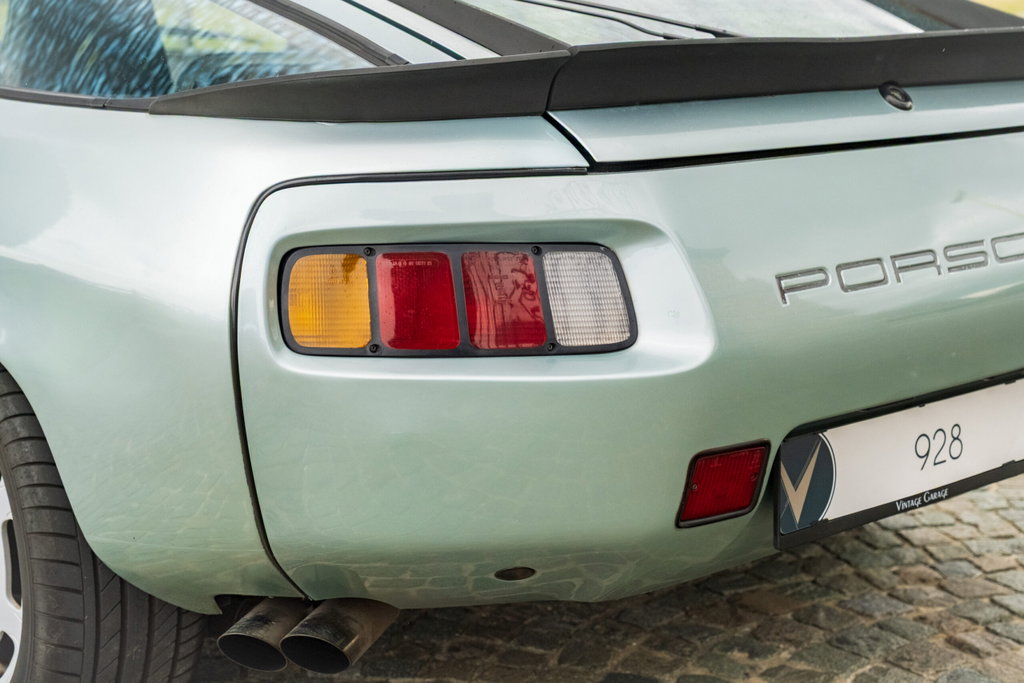 Porsche 928 S
