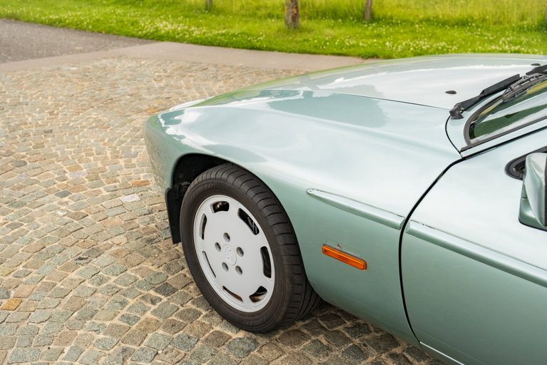 Porsche 928 S