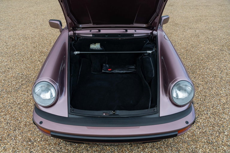 Porsche 911 Carrera 3.2