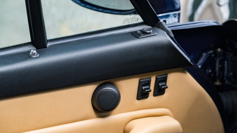 Porsche 993 Carrera 4S