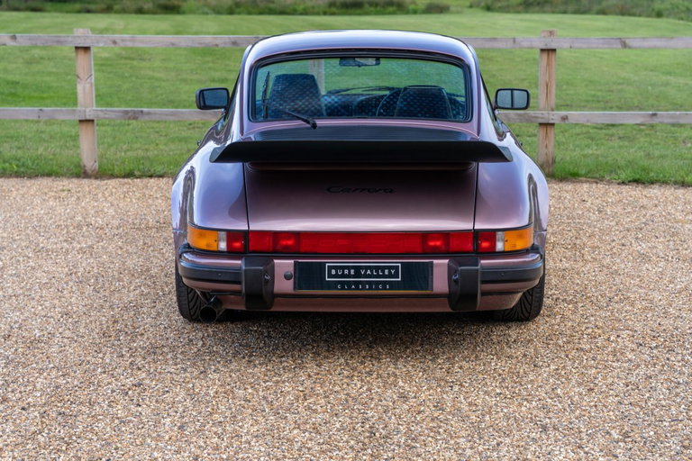 Porsche 911 Carrera 3.2