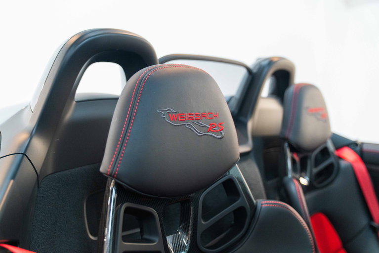Porsche 718 Spyder RS
