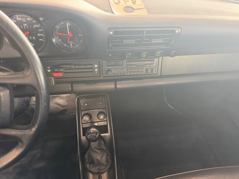 Porsche 911 Carrera 3.2