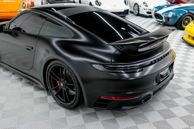 Porsche 992 Carrera GTS