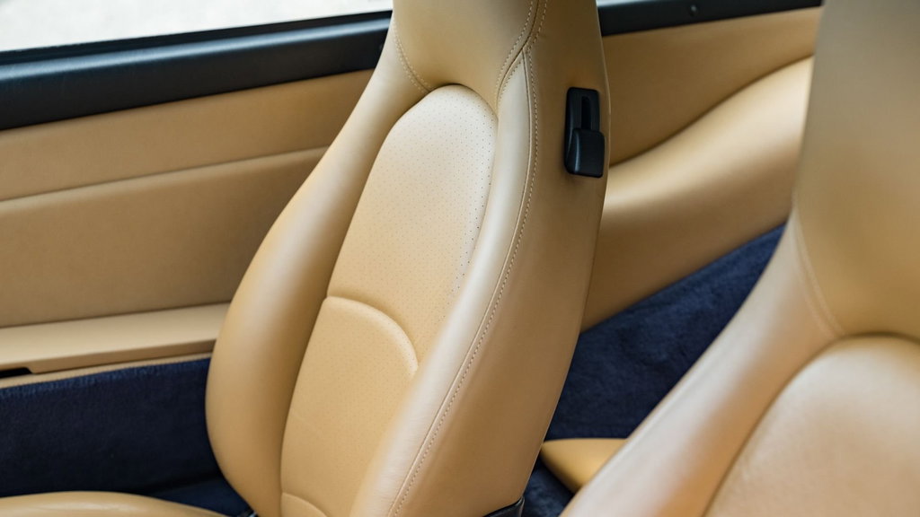 Porsche 993 Carrera 4S