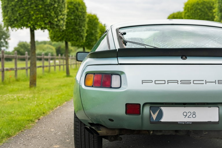 Porsche 928 S