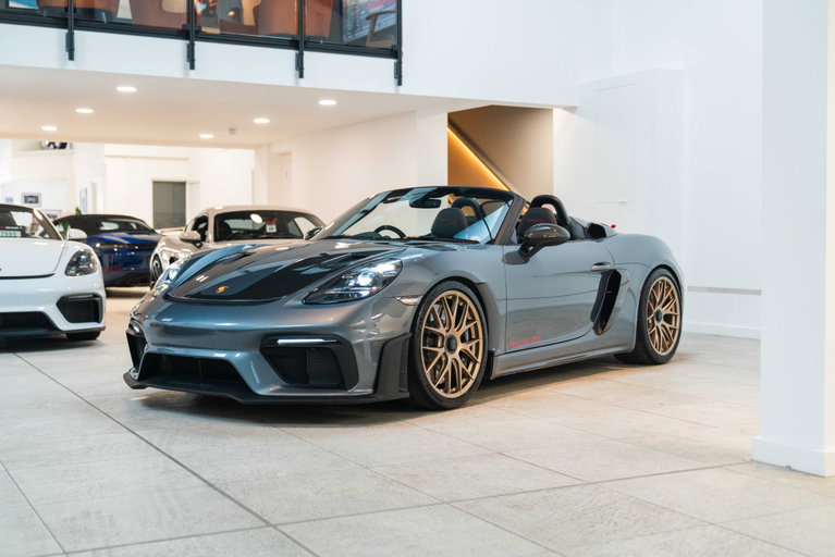 Porsche 718 Spyder RS