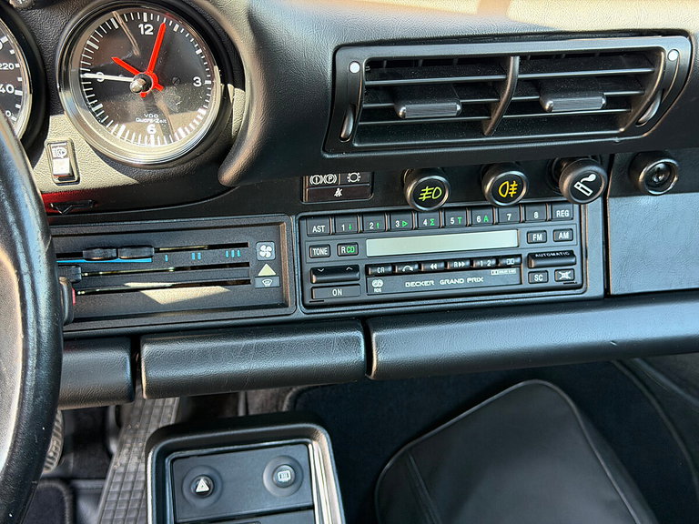 Porsche 911 Carrera 3.2