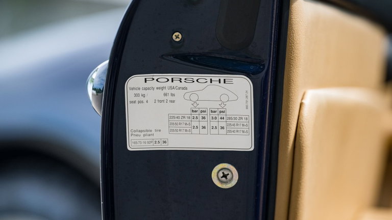 Porsche 993 Carrera 4S