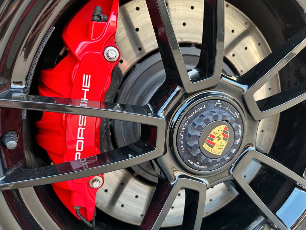 Porsche 992 Carrera GTS