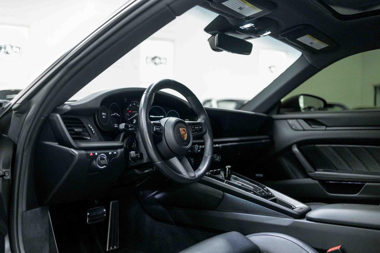 Porsche 992 Carrera GTS
