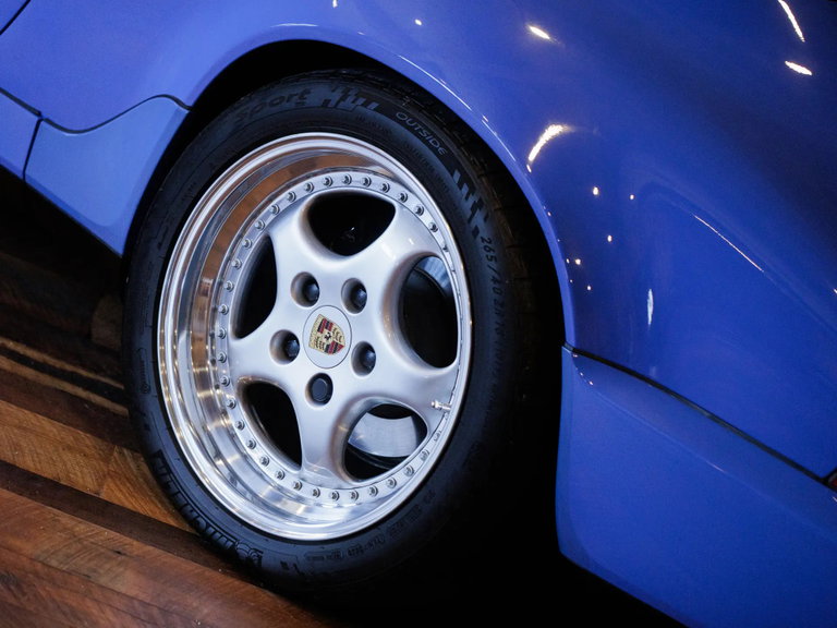 Porsche 964 Carrera 2 Speedster