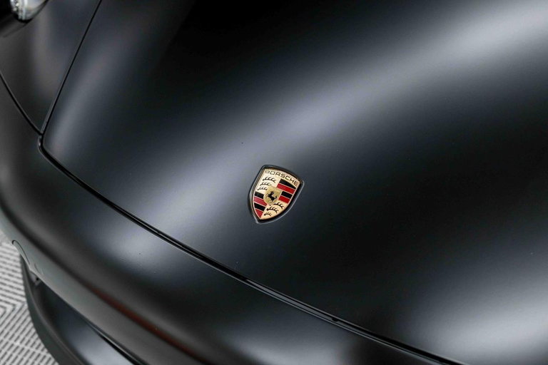 Porsche 992 Carrera GTS