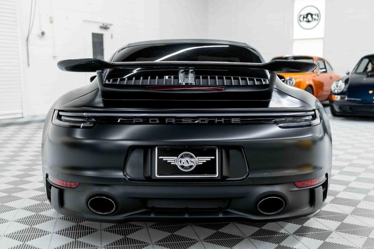 Porsche 992 Carrera GTS