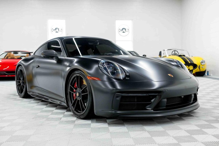 Porsche 992 Carrera GTS