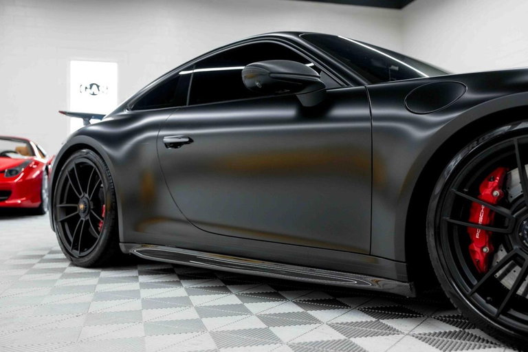 Porsche 992 Carrera GTS