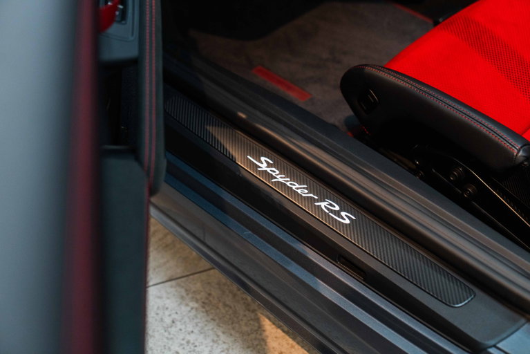Porsche 718 Spyder RS