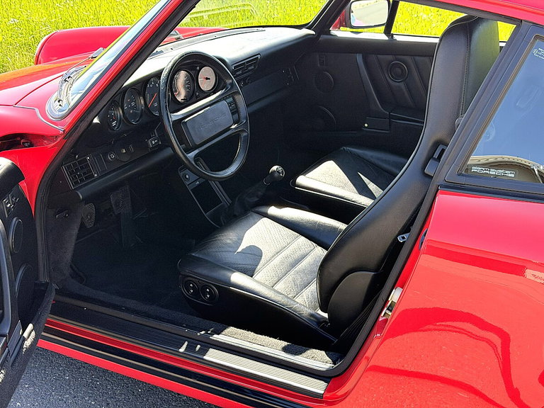 Porsche 911 Carrera 3.2
