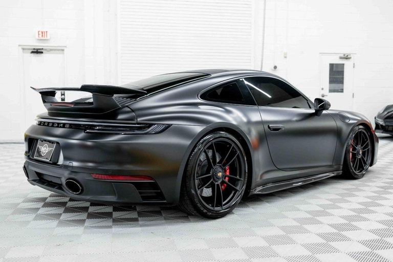 Porsche 992 Carrera GTS