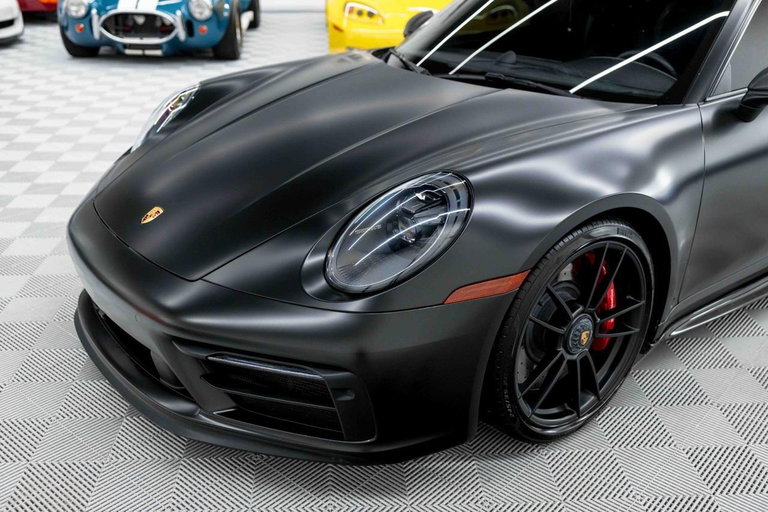 Porsche 992 Carrera GTS