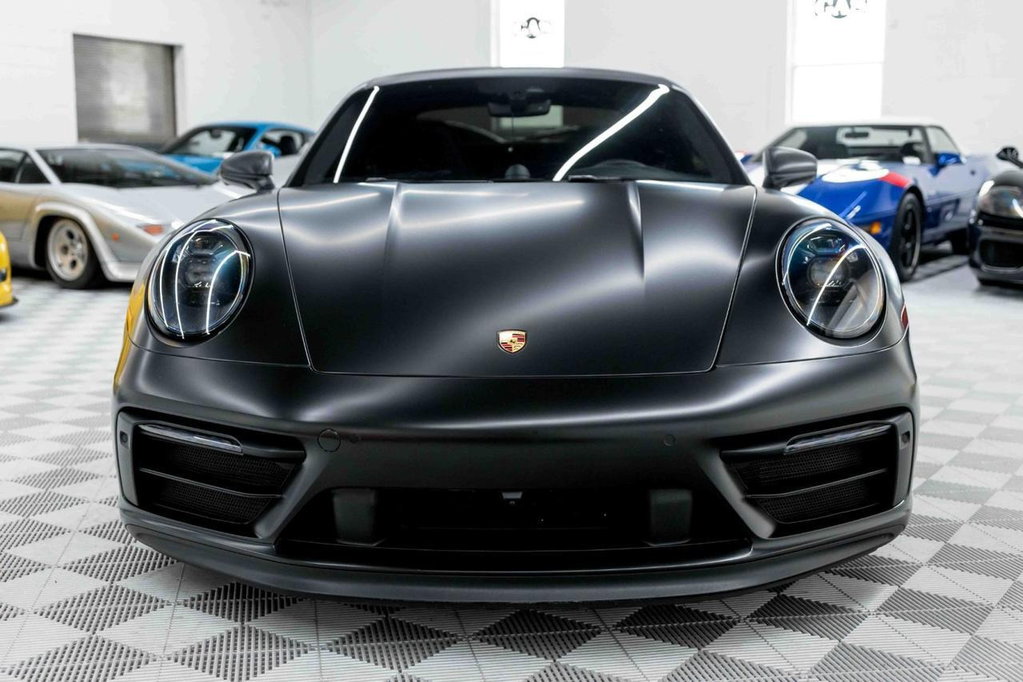 Porsche 992 Carrera GTS