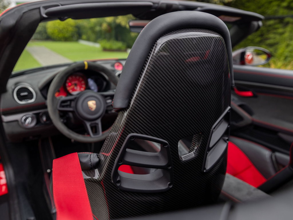 Porsche 718 Spyder RS