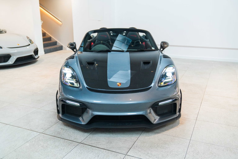 Porsche 718 Spyder RS