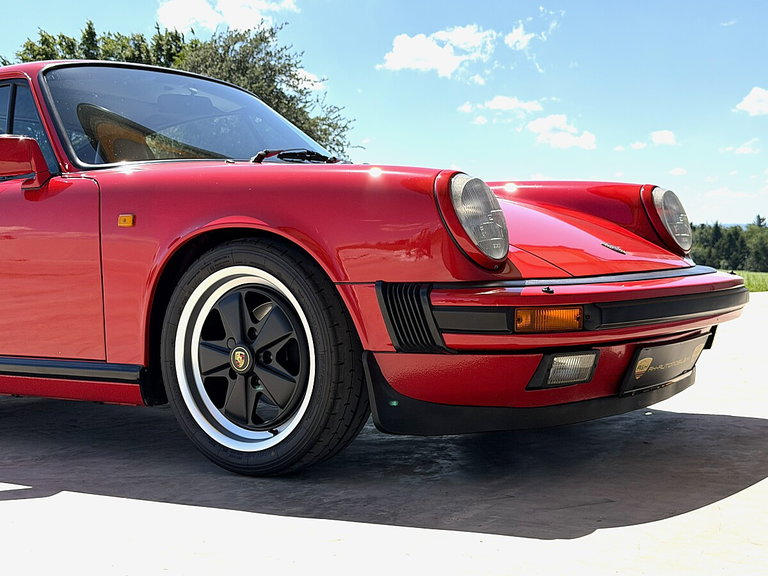 Porsche 911 Carrera 3.2