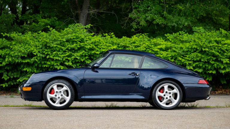Porsche 993 Carrera 4S