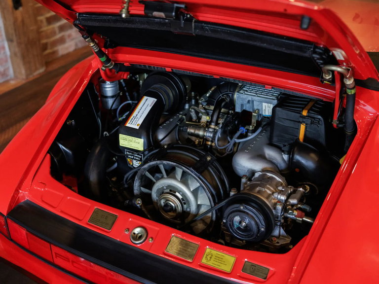 Porsche 911 Carrera 3.2 Speedster