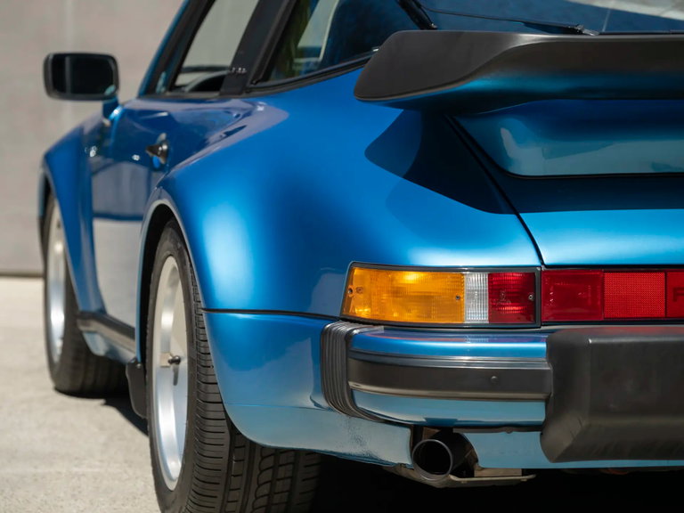 Porsche 911 Carrera 3.2 WTL