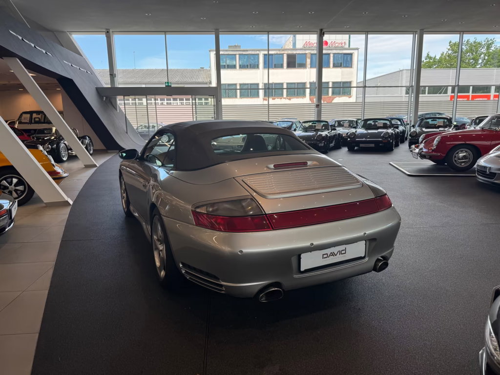 Porsche 996.2 Carrera 4S