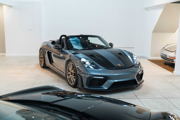 Porsche 718 Spyder RS