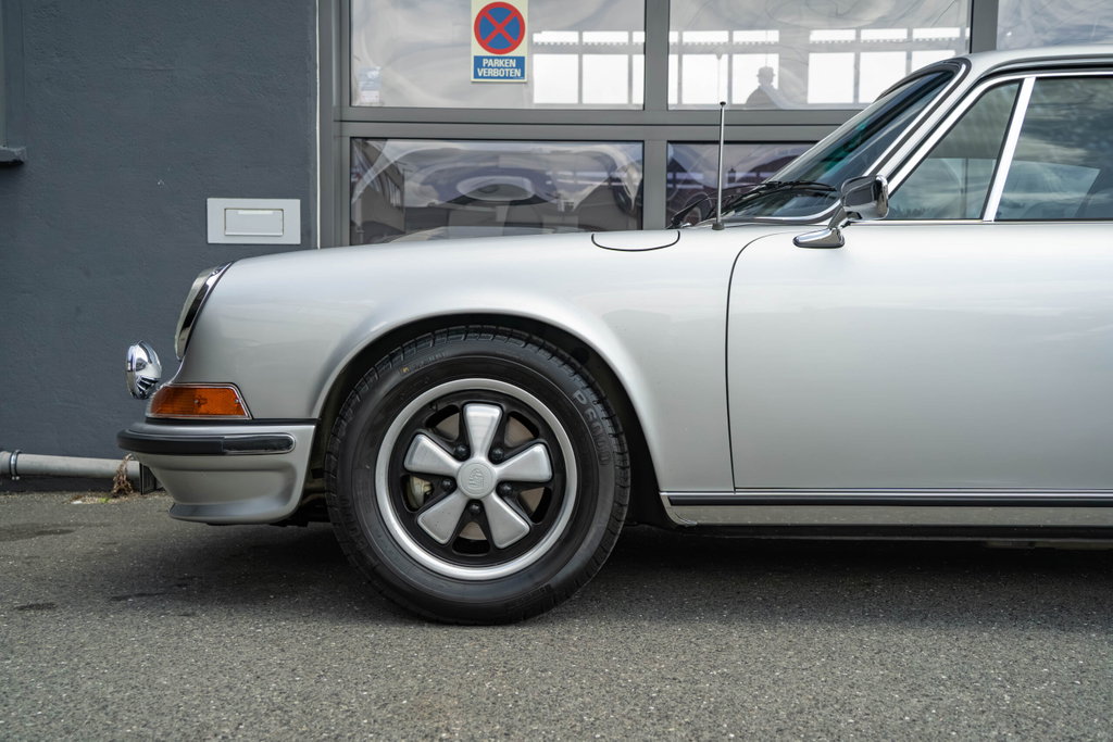 Porsche 911 S (F-Modell)
