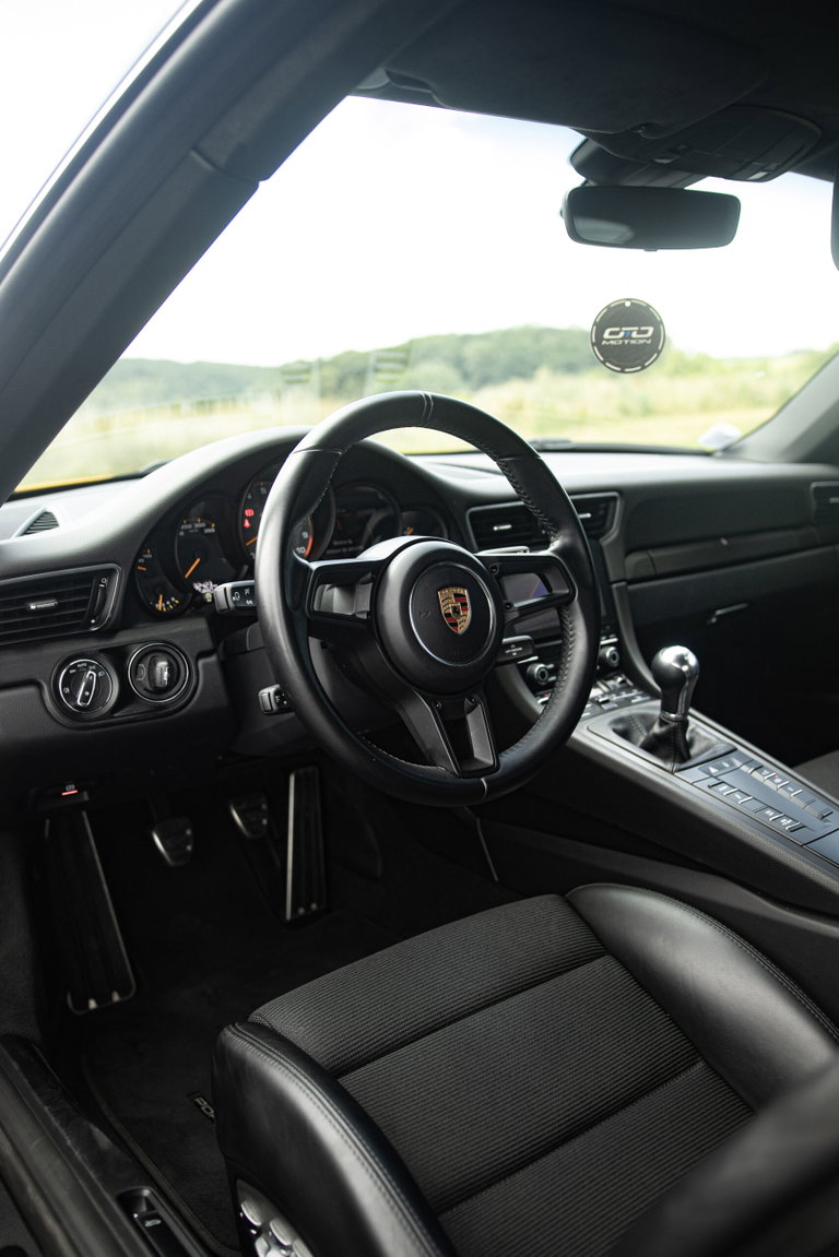 Porsche 991.2 GT3 Touring