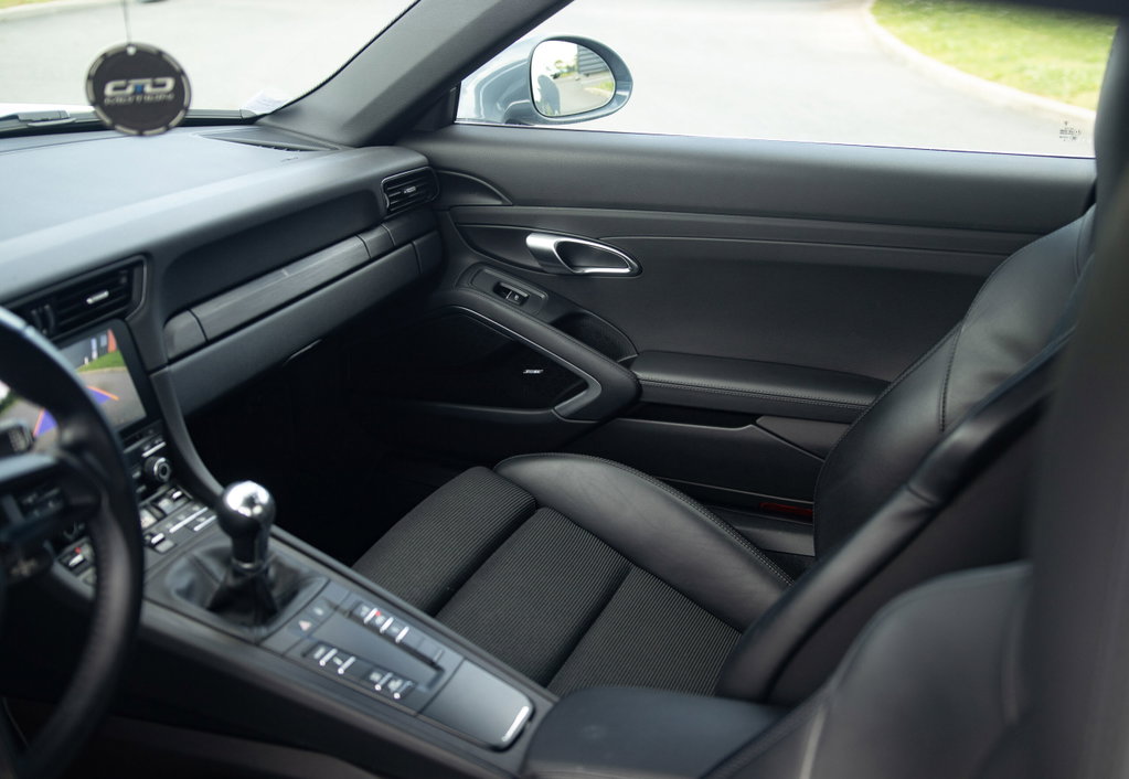 Porsche 991.2 GT3 Touring