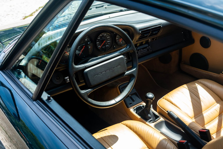 Porsche 964 Carrera 2