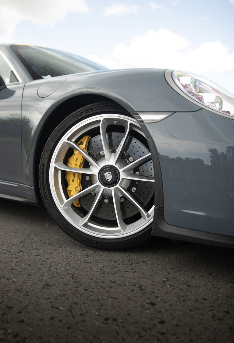 Porsche 991.2 GT3 Touring