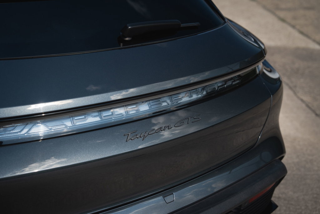 Porsche Taycan GTS Sport Turismo