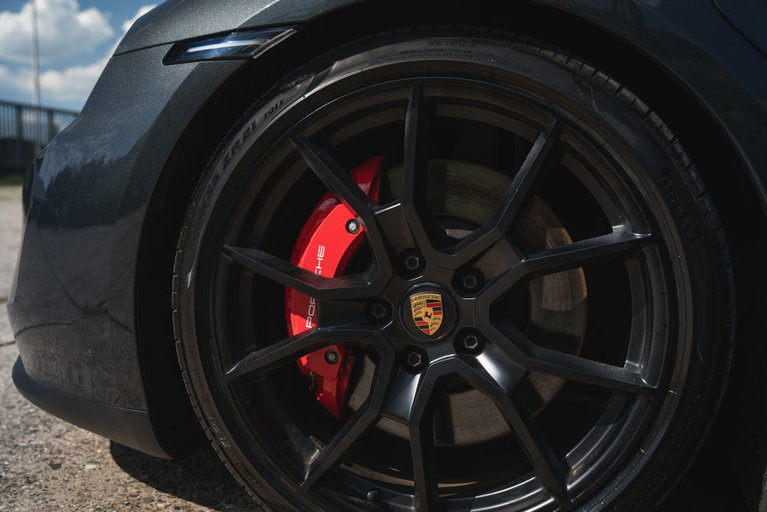 Porsche Taycan GTS Sport Turismo