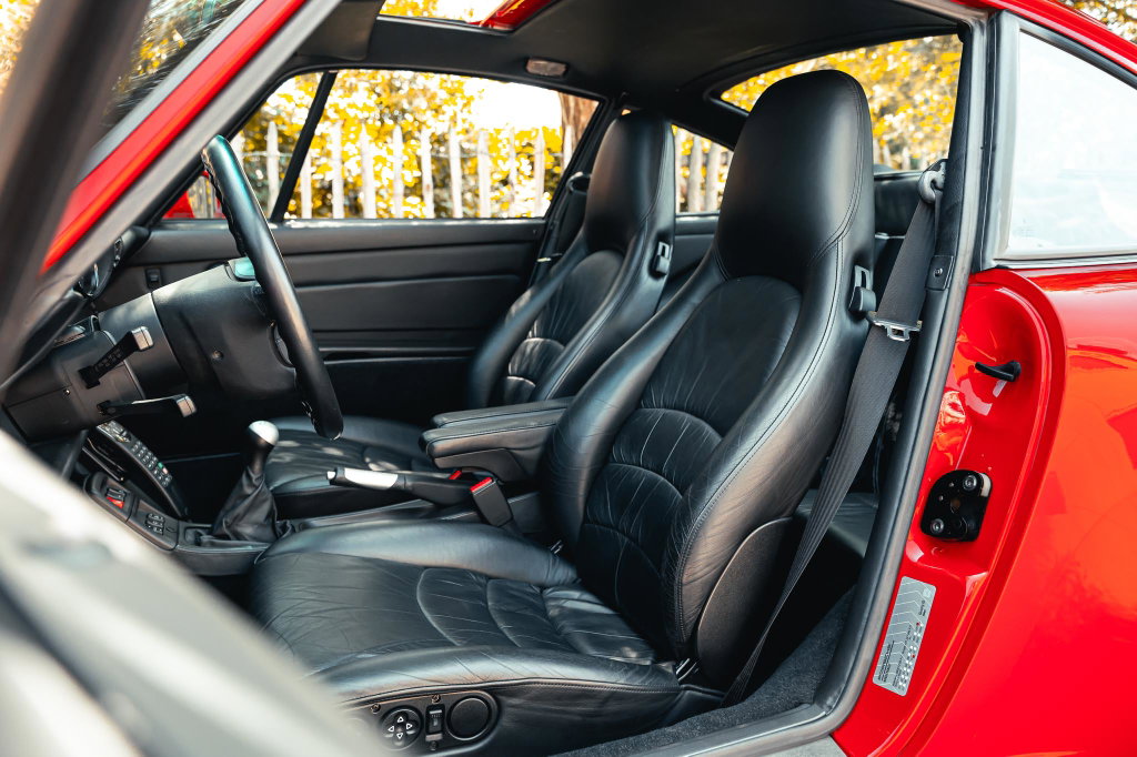Porsche 993 Carrera 4S