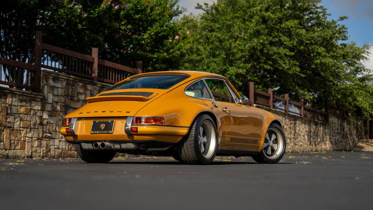 Porsche 911 Reimagined by Singer
