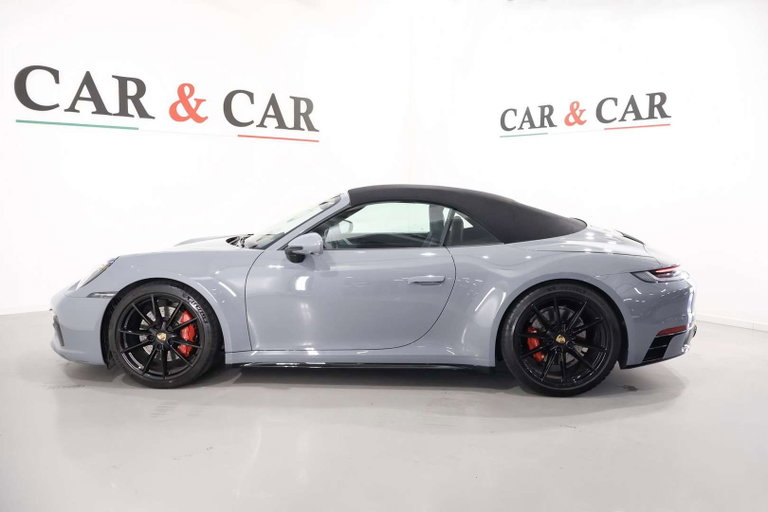 Porsche 992 Carrera 4S