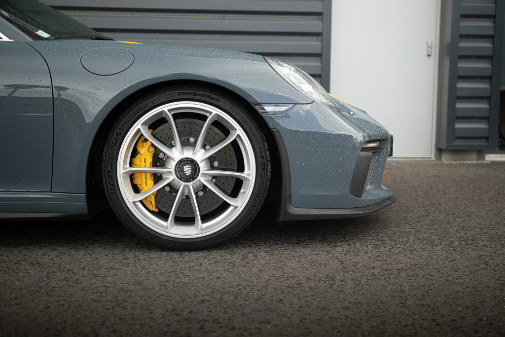 Porsche 991.2 GT3 Touring