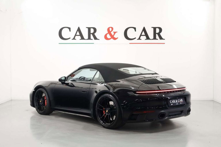 Porsche 992 Carrera GTS