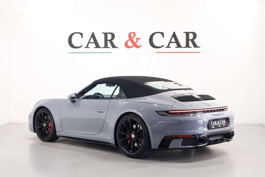 Porsche 992 Carrera 4S